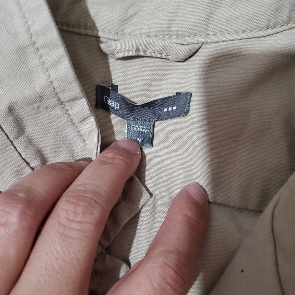 Gap buttonup khaki jacket  - Picture 6 of 11